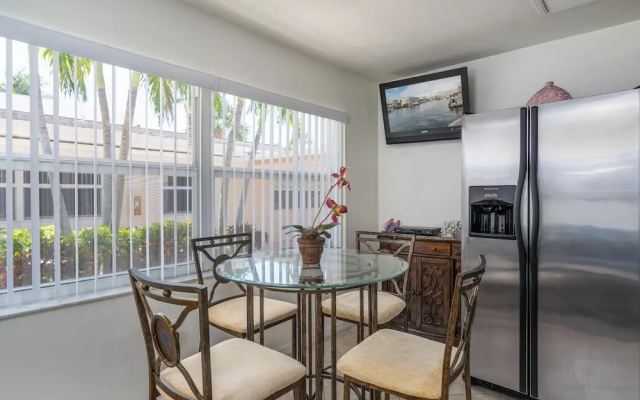 Gulf Breeze Condos