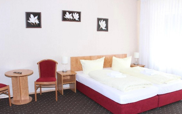 Hotel Holl