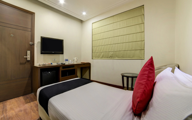 New Haven Hotel Greater Kailash by OYO