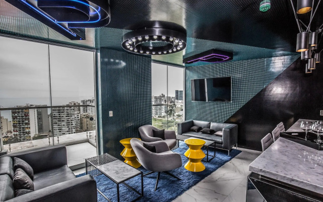 Trendy Host Stelar Miraflores