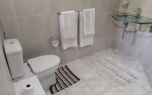 Thatchers Guest Rooms