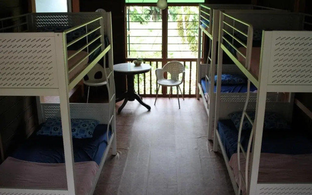 Titi Teras Village House