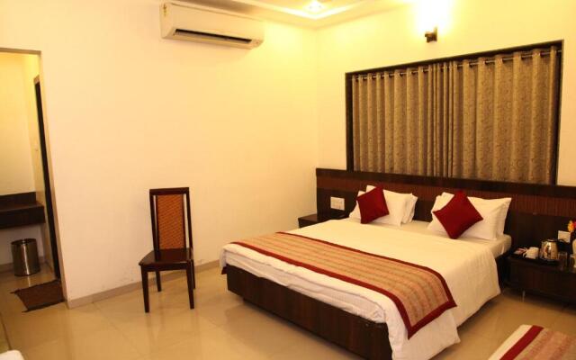 Hotel Sai Ramanand