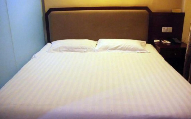 Urumqi Xinwanxing Hotel