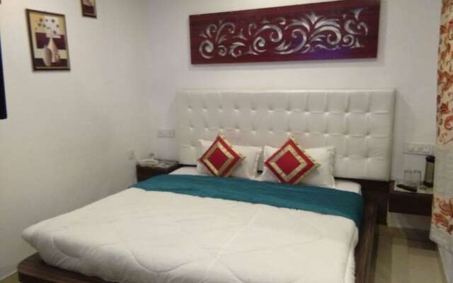 Hotel JK, Punjab