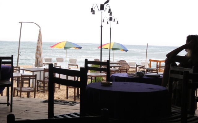 Manidi Beach Resort