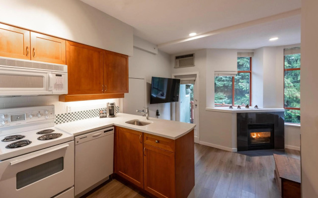 Alpenglow Lodge Studio Separate Living Area by MVA