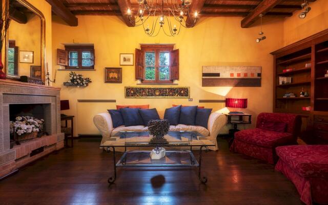 Casale Dei Girasoli 14