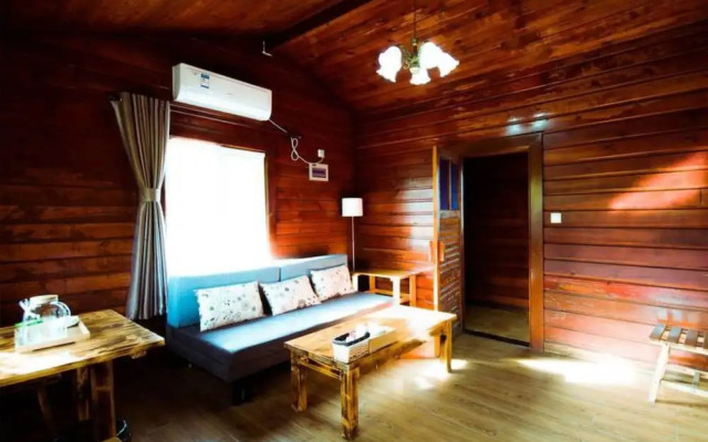 Yun Ju Courtyard Apartment