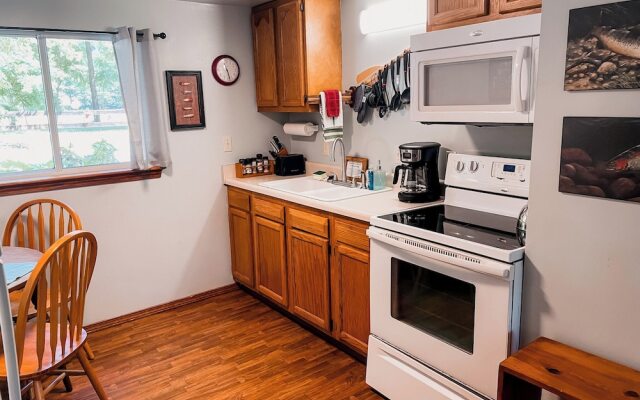 669 Rainbow Landing Dr