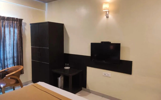 Hotel Vaishnavi – Guest Rooms – Solapur