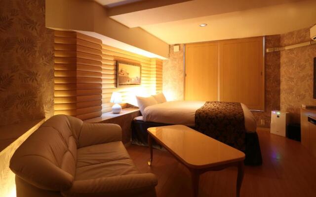 Hotel Olive Kyoto Yamashina - Adults Only