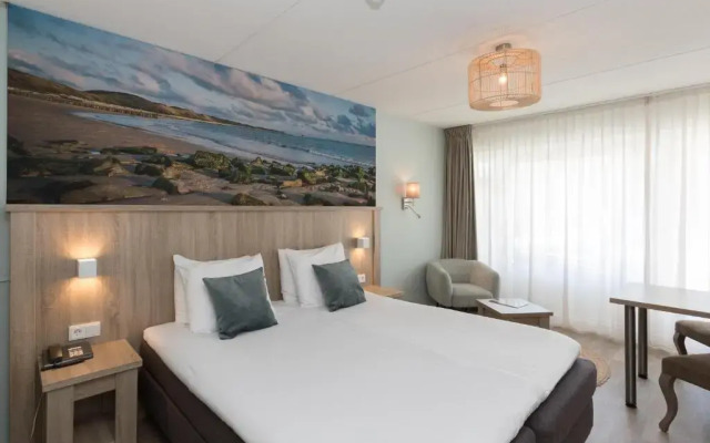 Beach Hotel
