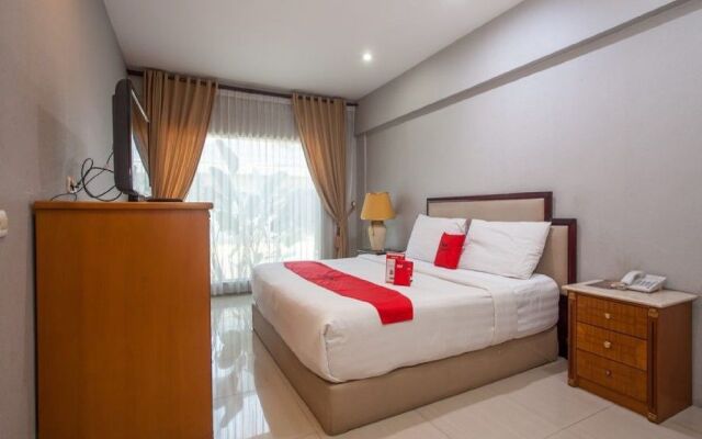 RedDoorz Plus @ HR Muhammad