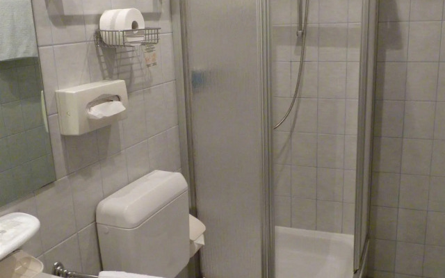 Hotel Pension Lumes - Self Check-In
