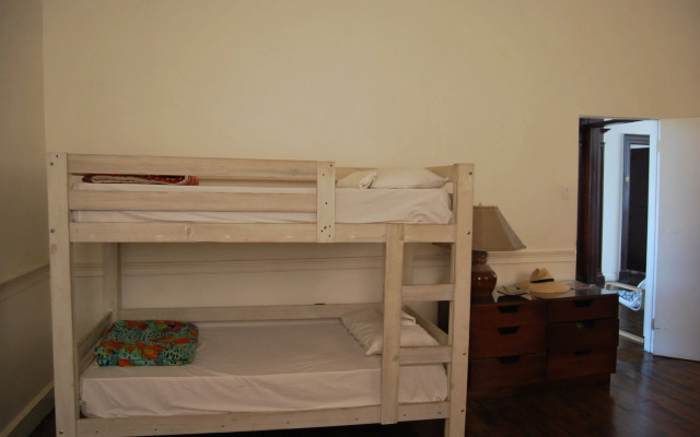 Mobay Kotch - Hostel