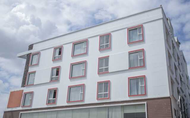 OYO Flagship 16484 Indiranagar