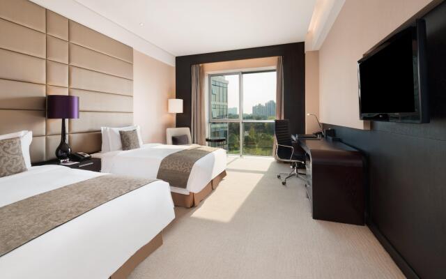 Crowne Plaza Shanghai Xiayang Lake by IHG