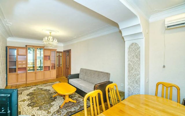 M Estate 2 Room U.Hajibeyov Street.