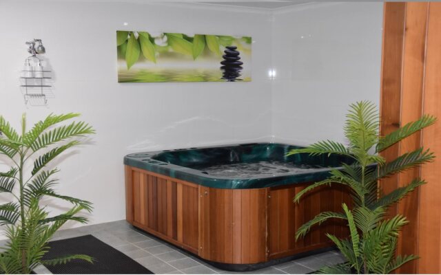 Summit Ridge Alpine Lodge