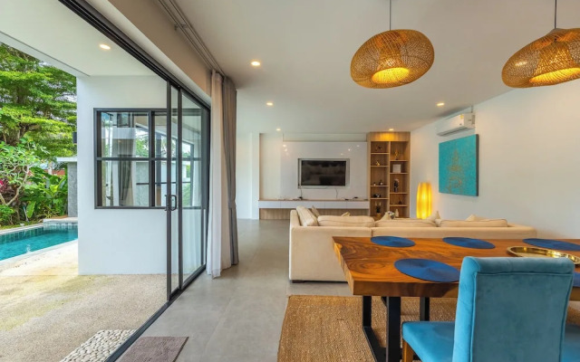 One of Phukets Best Villas V212