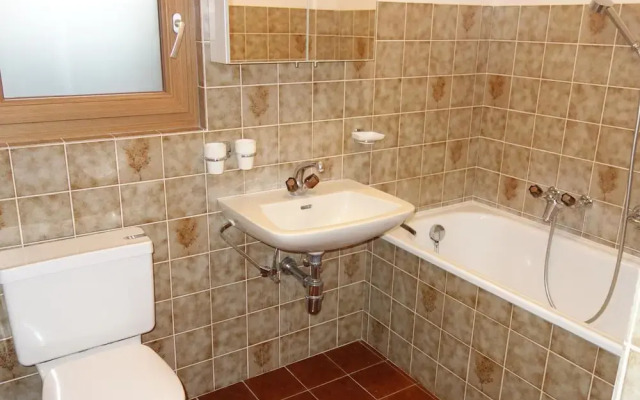 Mystical Apartment With Mountain Views