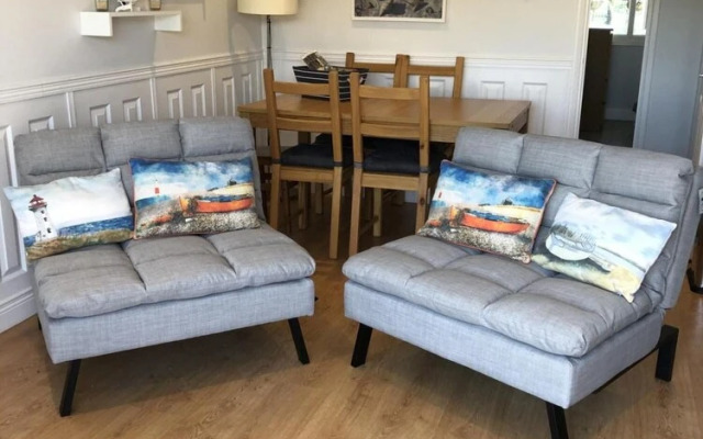 43B Medmerry Park 2 Bedroom Chalet