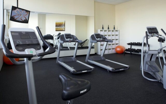 Holiday Inn & Suites Montreal Airport by IHG