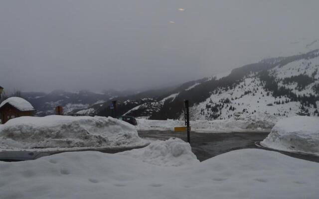 Appartement Les Allues-Méribel, 2 pièces, 5 personnes - FR-1-355-144