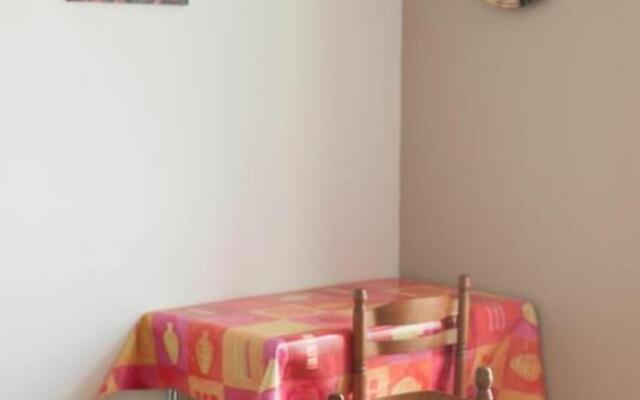 Gîte Saint-Urbain, 3 pièces, 4 personnes - FR-1-426-303