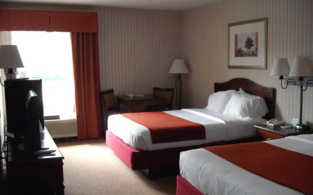 Holiday Inn Express Erwin I-181/i-26