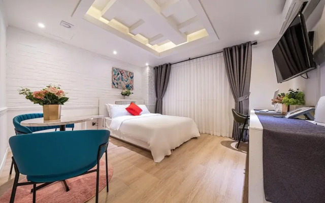 Seocho Toad Hotel