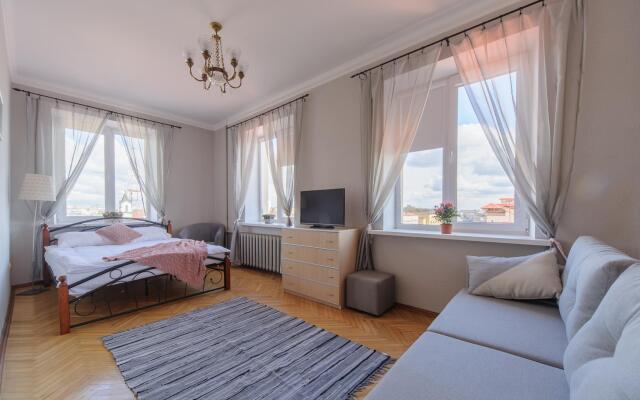 Apartments on Independence Avenue 42