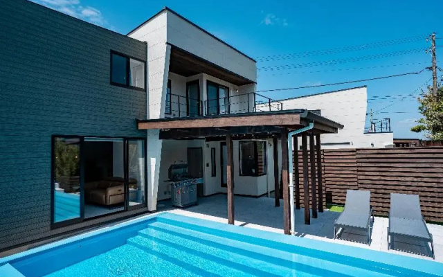 Montevan Resort Villa – Pool – Tateyama