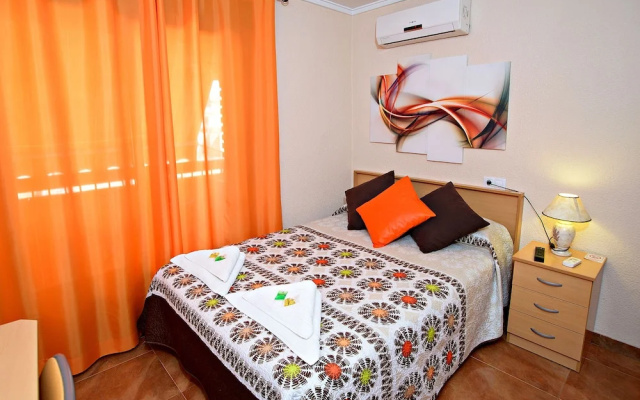 Hostal Carrizo