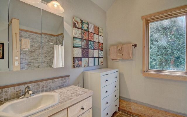 Quandary View Lodge by RedAwning