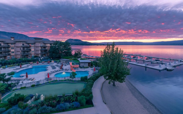 The Cove Lakeside Resort