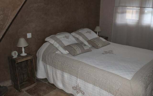 Le Perce Neige Les bruyères de Gaschon