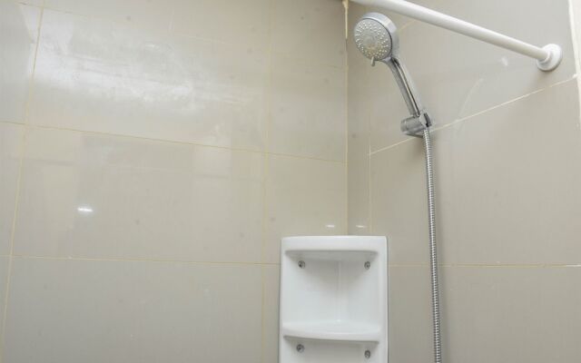 Elegant And Comfy Studio Kebayoran Icon Apartment
