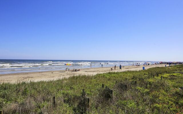 Aqua Vista 5 Bedroom Home