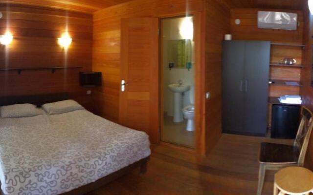 Hotel Eco Village