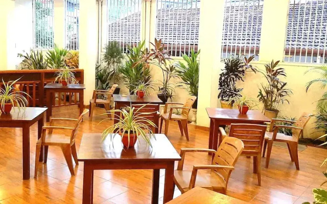 Dream Palace Family Guest House