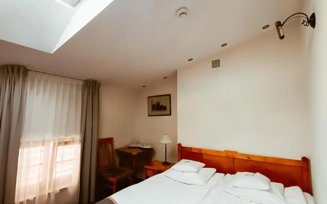 Hotel Solaris