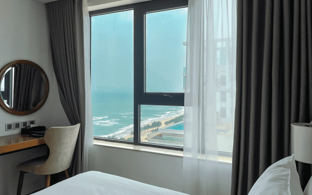 Paris Deli Danang Beach Hotel