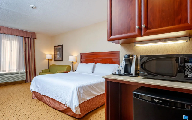 Holiday Inn Express Hotel & Suites CLARINGTON - BOWMANVILLE by IHG