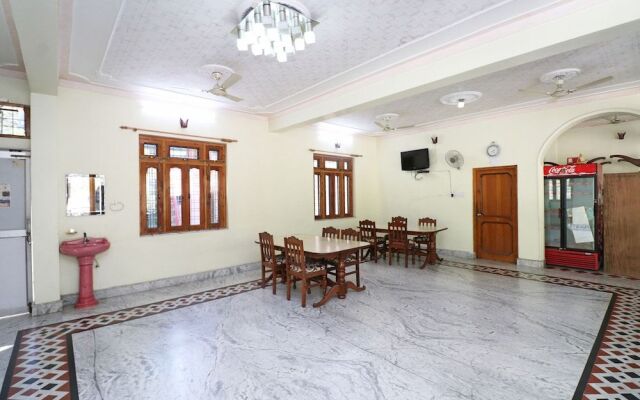 OYO 24319 Hotel Geetanjali Resort