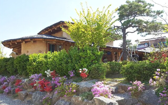 Yangyang Toedam Pension