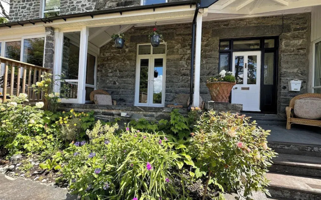 Tyn Y Fron Country House