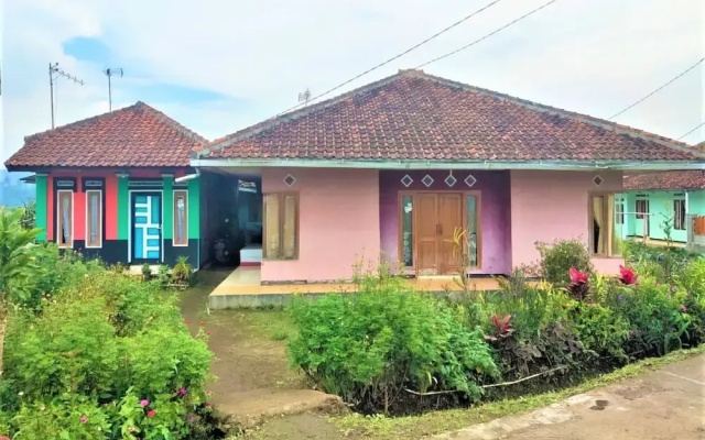 Villa Lembang Bunda By Zuzu