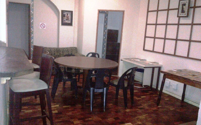 Rosebank Boarding Hostel